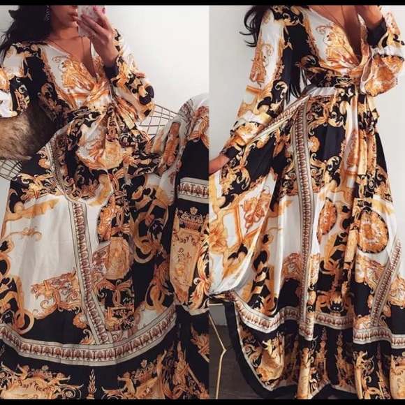 Long flowing Boho-styled wrap-dress - Picture 3 of 6